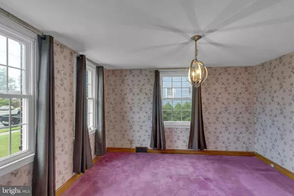 Philadelphia, PA 19111,7708 FERNDALE ST