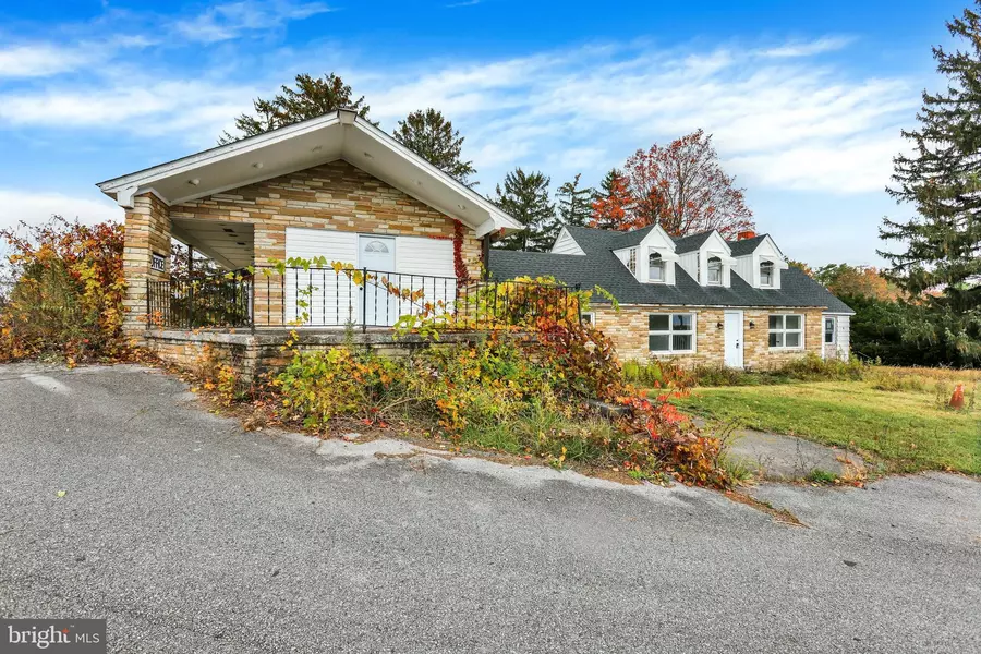 664 BREEZEWOOD S, Breezewood, PA 15533