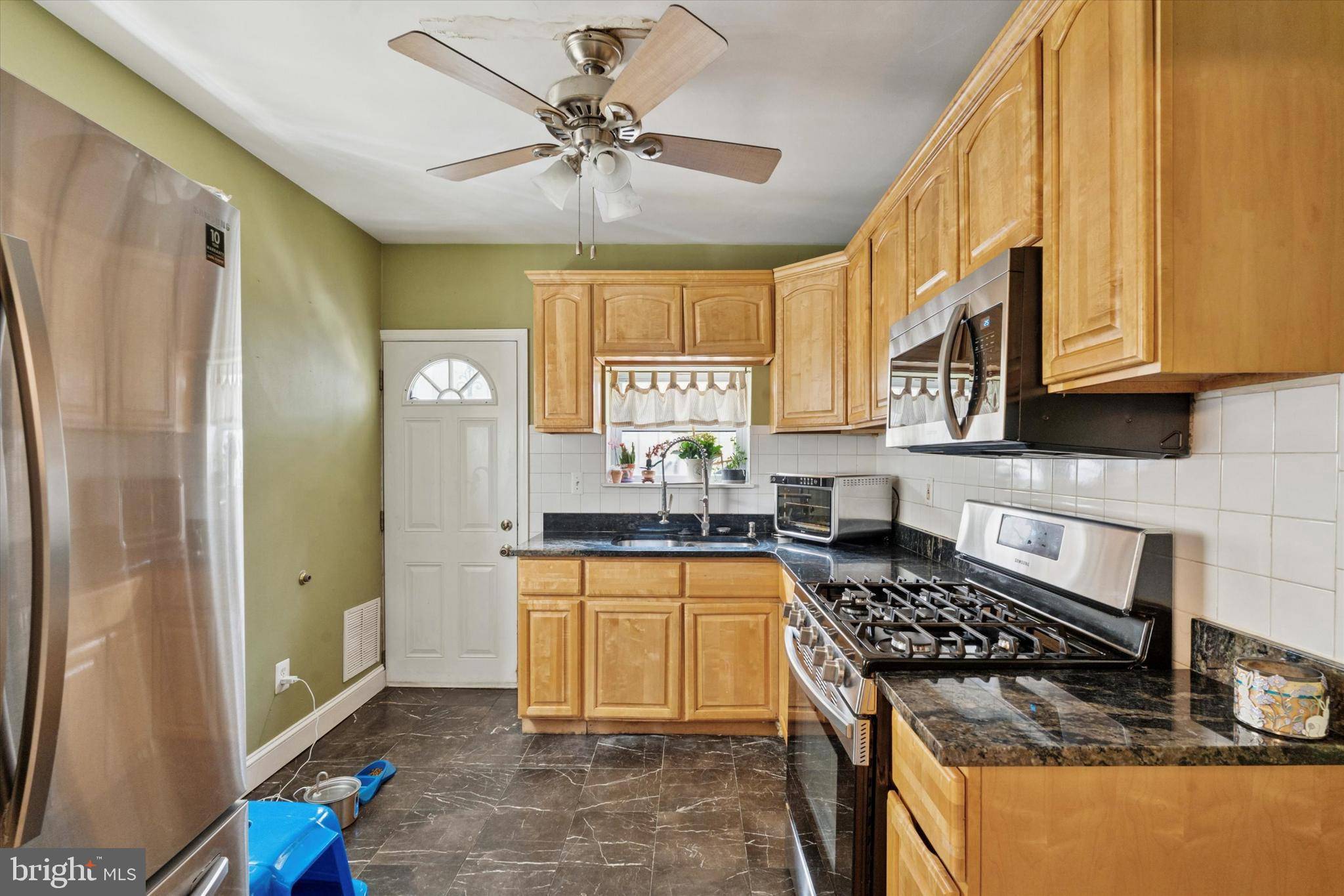 Philadelphia, PA 19148,2506 S PHILIP ST