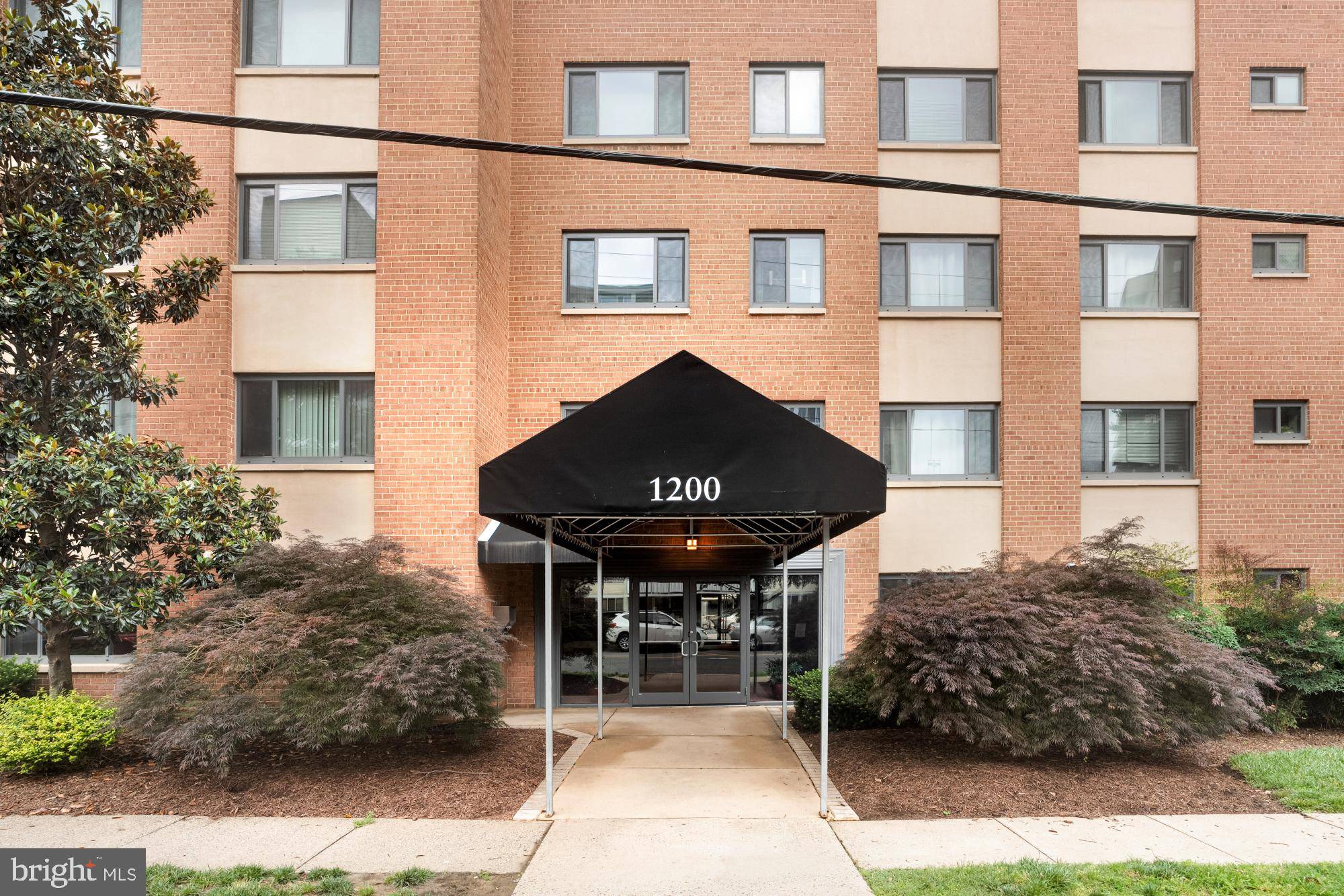 Arlington, VA 22202,1200 S ARLINGTON RIDGE RD #507