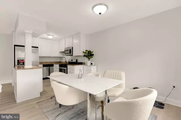 Arlington, VA 22202,1200 S ARLINGTON RIDGE RD #507