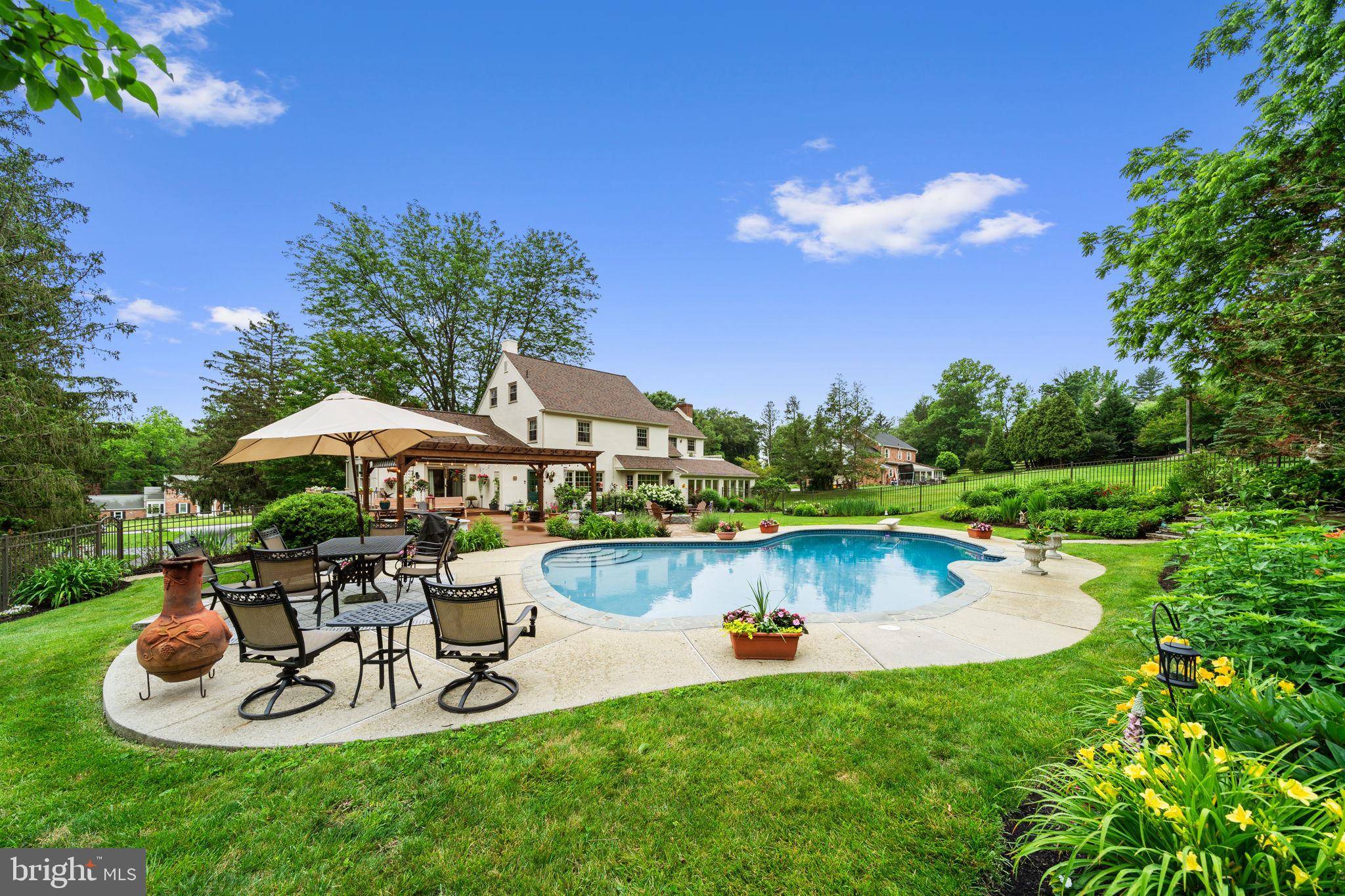 Newtown Square, PA 19073,4105 MEADOW LN