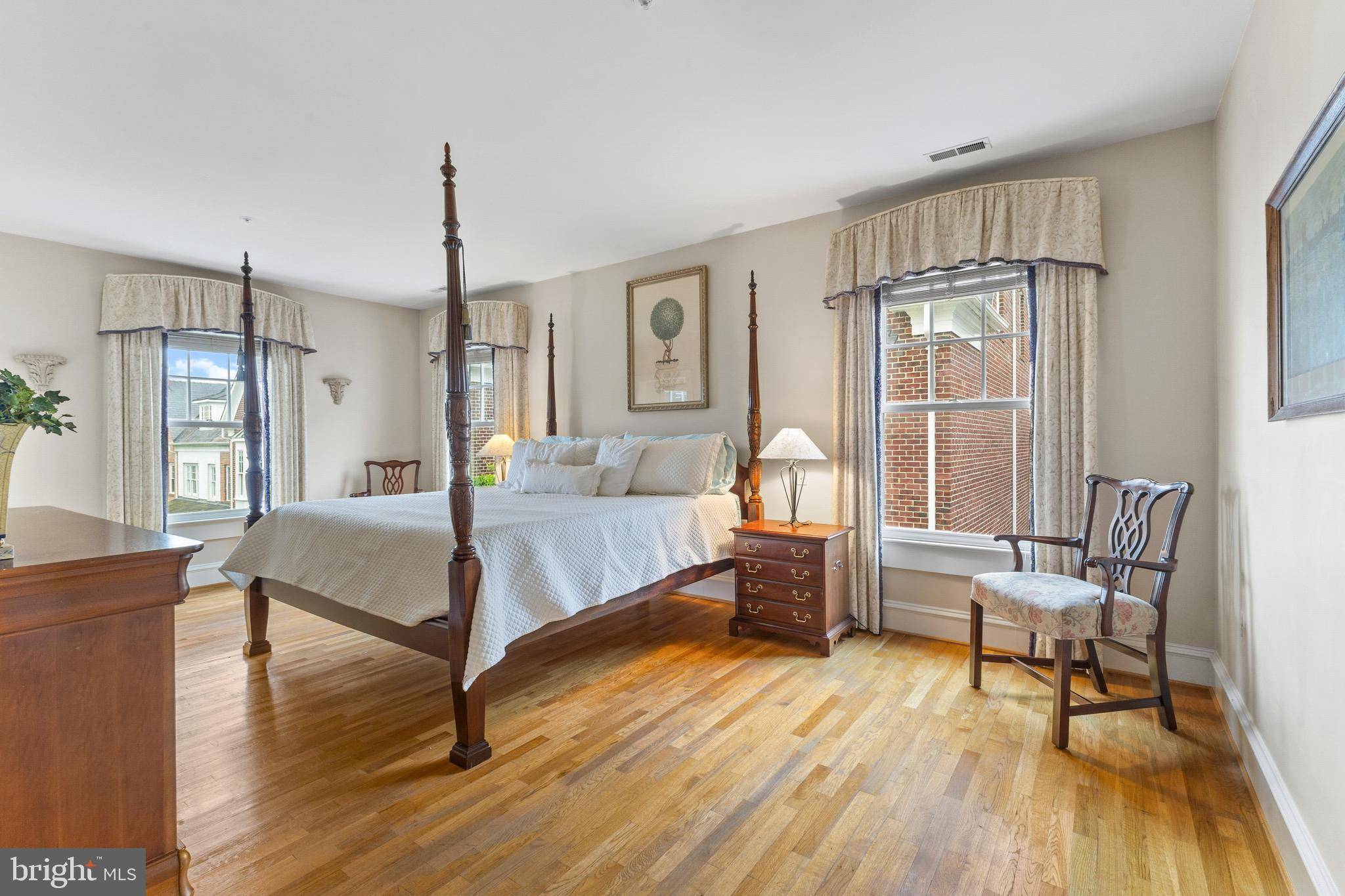Alexandria, VA 22314,959 POWHATAN ST