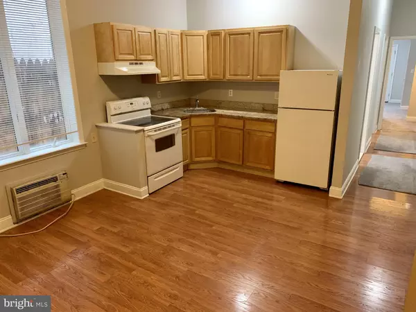 Philadelphia, PA 19104,4439 CHESTNUT ST #1R