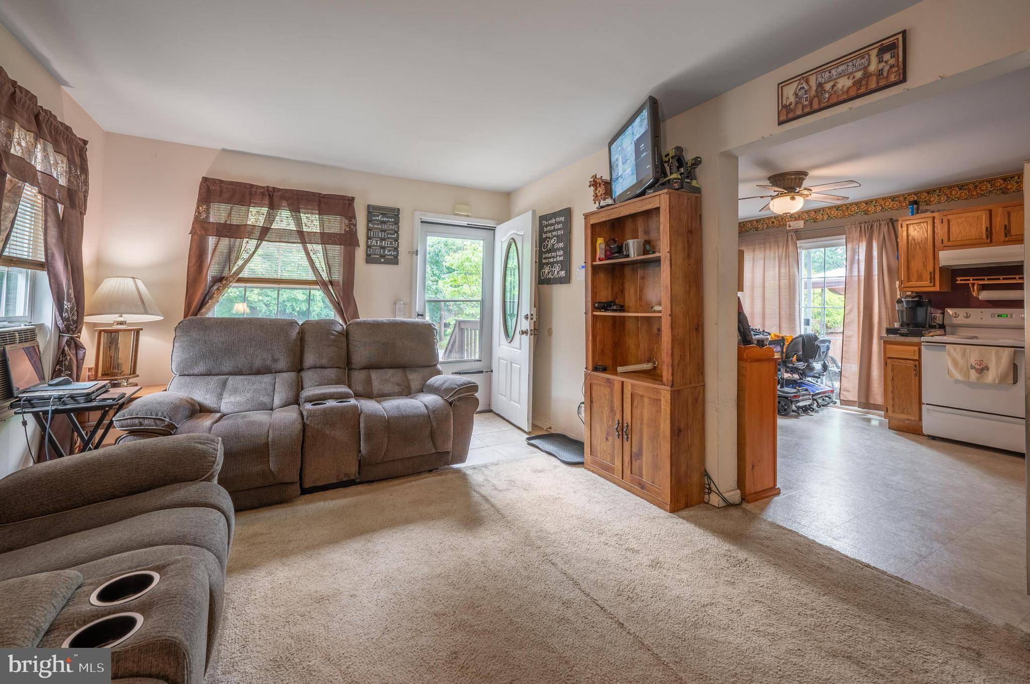 Pine Hill, NJ 08021,147 W CLEARVIEW AVE