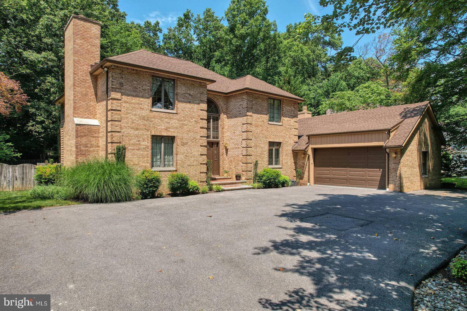 6160 WOODED RUN DR, Columbia, MD 21044
