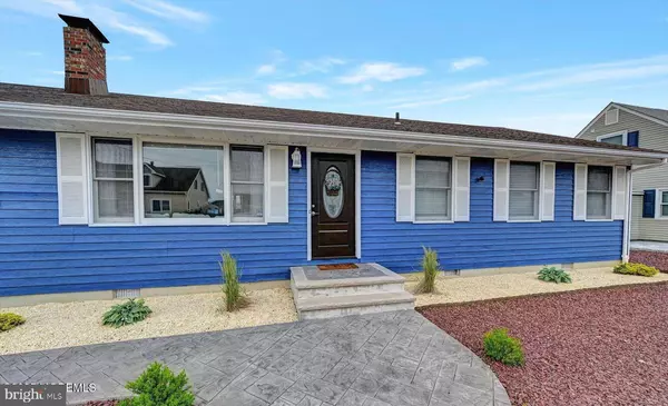 Forked River, NJ 08731,813 FOREPEAK DR