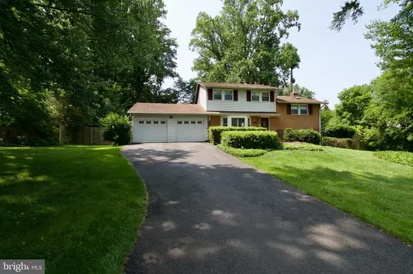 6613 KERNS RD, Falls Church, VA 22042