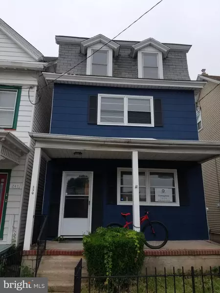 239 W BROAD ST, Burlington, NJ 08016