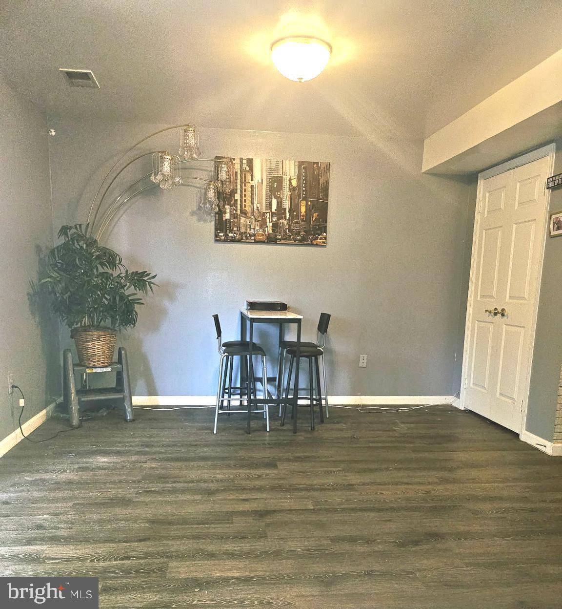 Laurel, MD 20707,6803 MAYFAIR RD