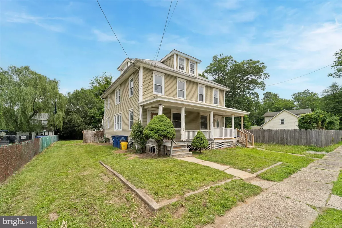 Beverly, NJ 08010,59 PINE ST