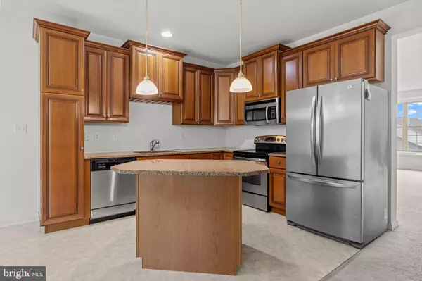 66 LILLY DR, Feasterville Trevose, PA 19053