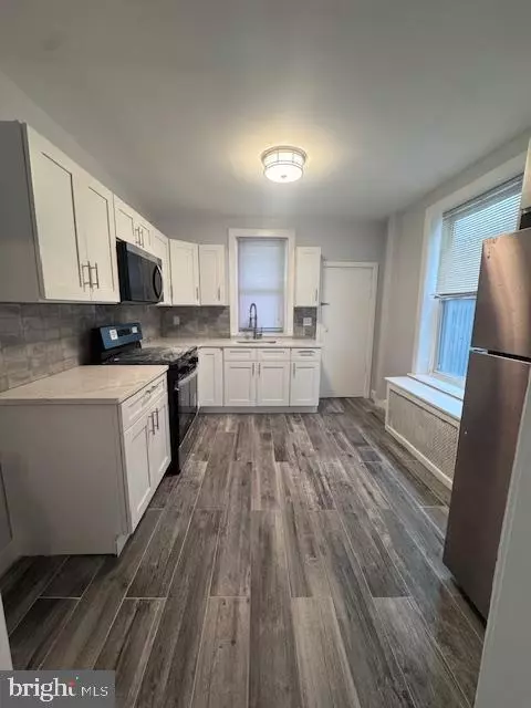 Philadelphia, PA 19140,3302 N PALETHORP ST