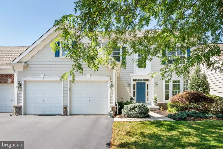 302 ARTHUR CT, Newtown Square, PA 19073
