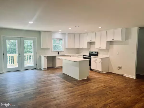 Tappahannock, VA 22560,728 MEADOW DRIVE