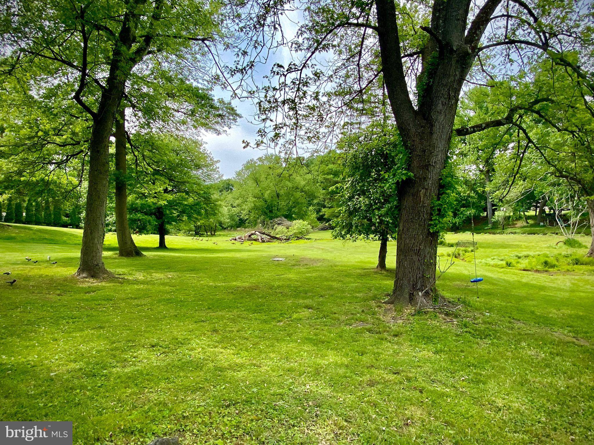 Moorestown, NJ 08057,99 IVY AVE