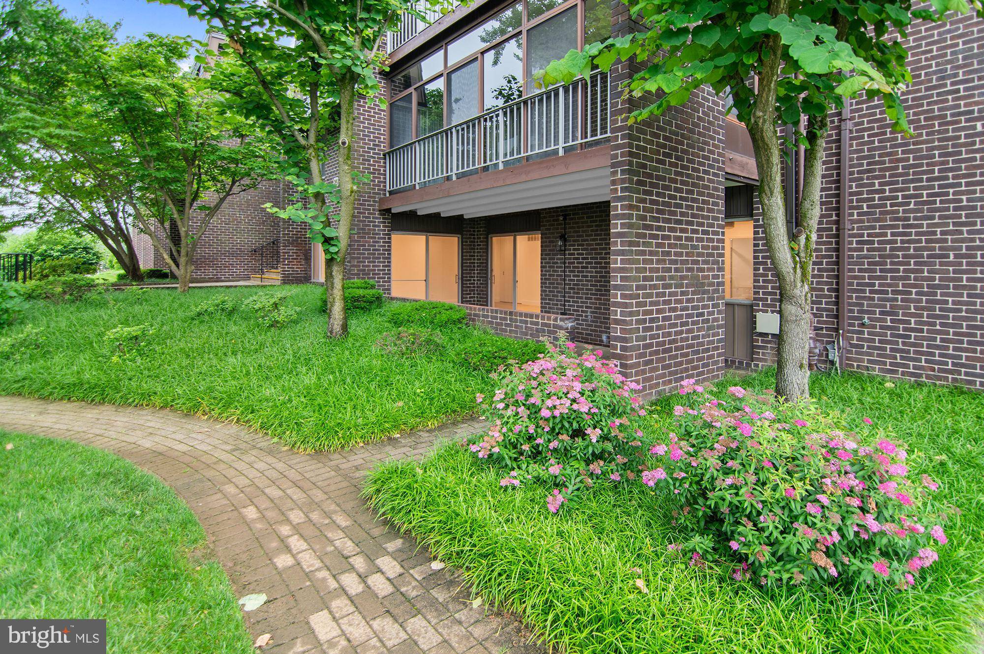 Baltimore, MD 21208,25 STONEHENGE CIR #25-4