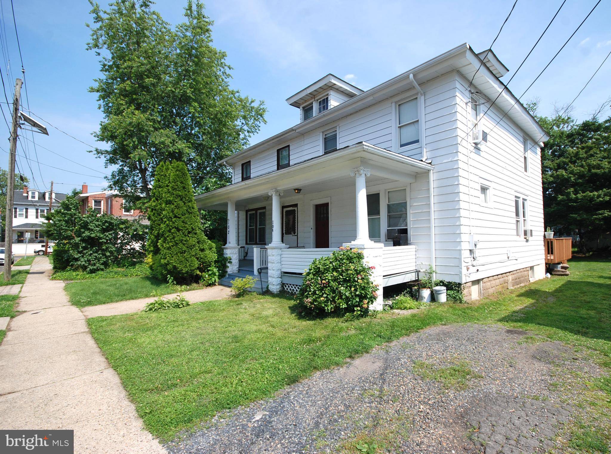 Burlington, NJ 08016,104 JUNIPER ST