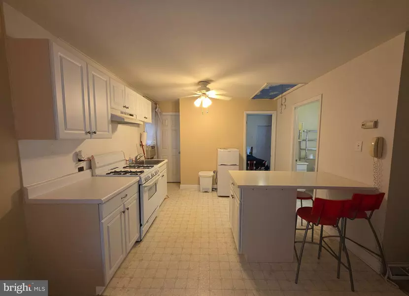 448 ENGARD AVE, Pennsauken, NJ 08110
