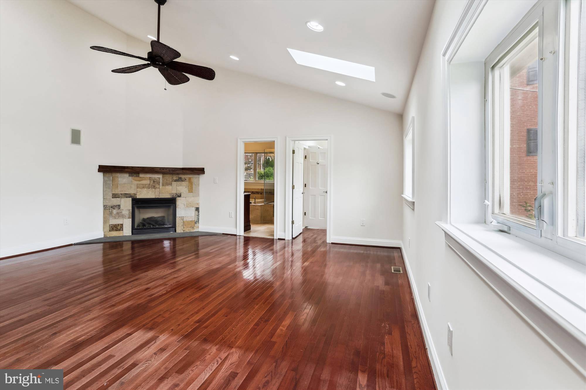 Bethesda, MD 20817,9915 ASHBURTON LN