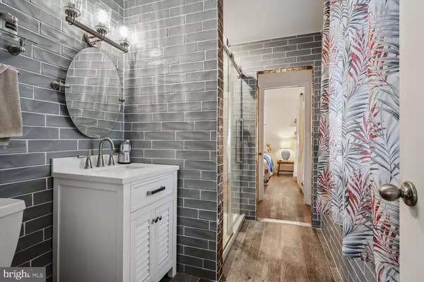 Grasonville, MD 21638,644 CHESTER RIVER BEACH RD