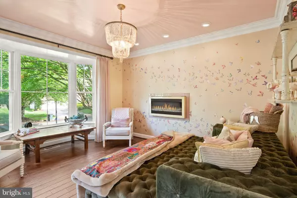 Potomac, MD 20854,10915 LAMPLIGHTER LN