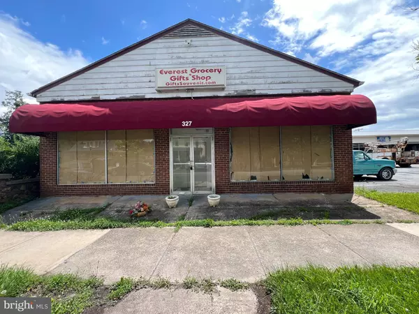 327 N ROYAL AVE, Front Royal, VA 22630