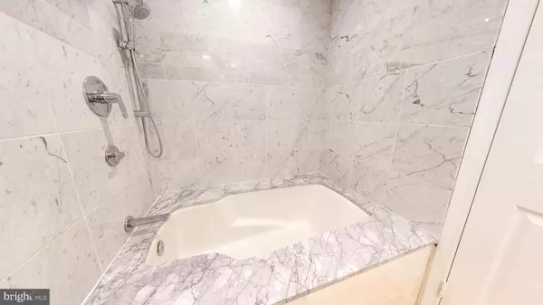 Baltimore, MD 21231,960 FELL ST #609