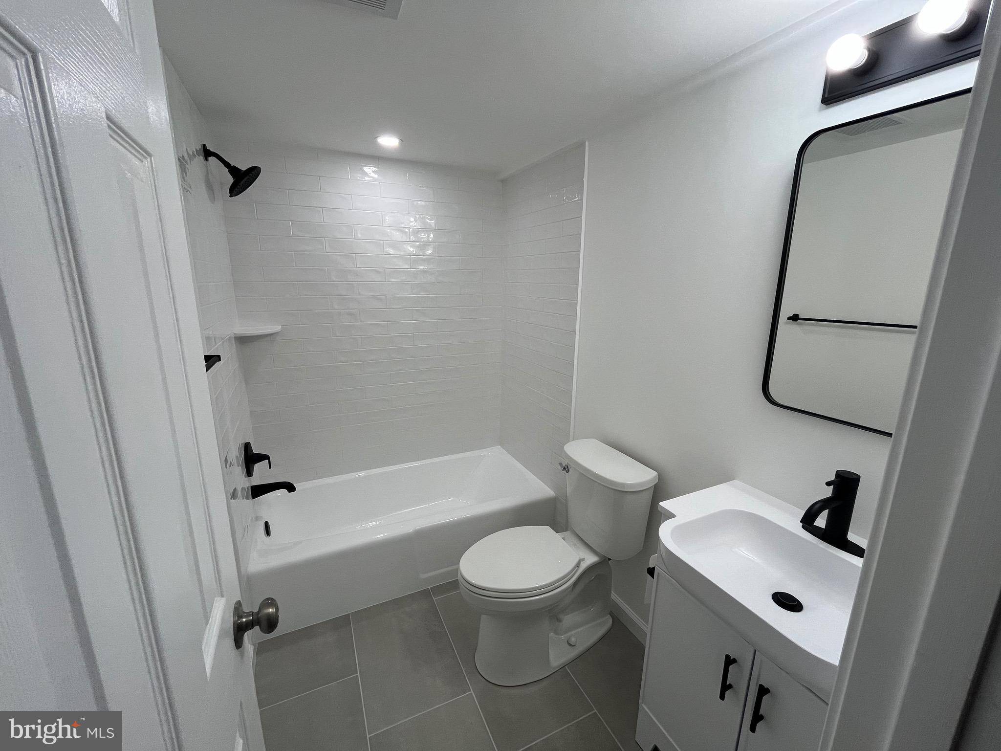 Mclean, VA 22102,7720 TREMAYNE PL #107