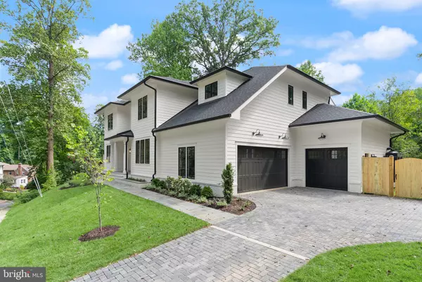 Arlington, VA 22207,2321 N VERNON ST