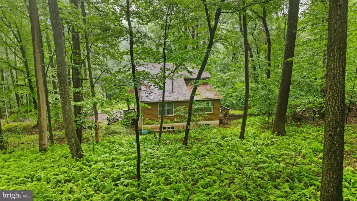 Lewisberry, PA 17339,810 MOORES MOUNTAIN RD