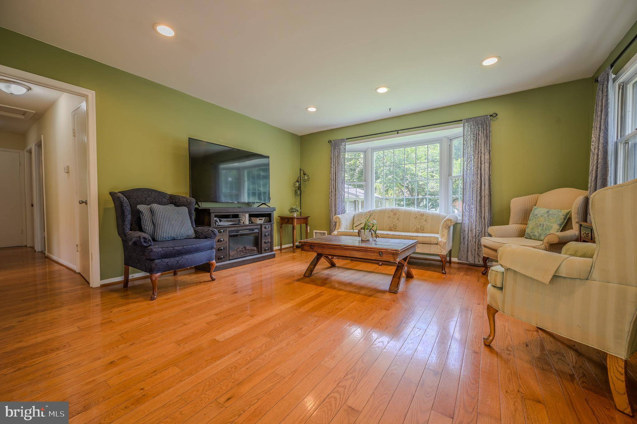 Woodbridge, VA 22192,2893 CHALET CT