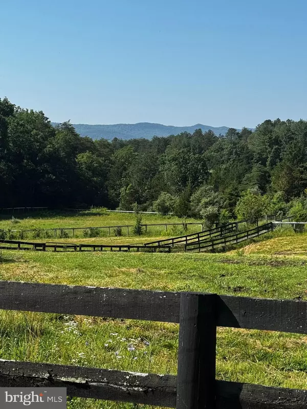 Fort Valley, VA 22652,903 COVERSTONE RD