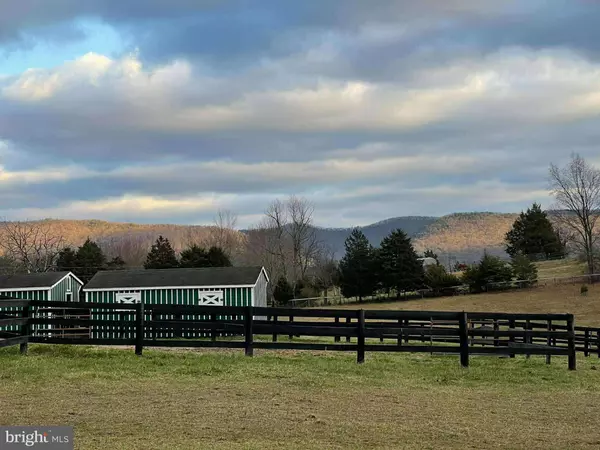 Fort Valley, VA 22652,903 COVERSTONE RD