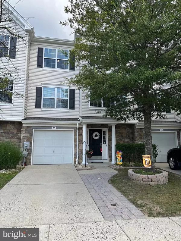 Delran, NJ 08075,48 MILLERS RUN