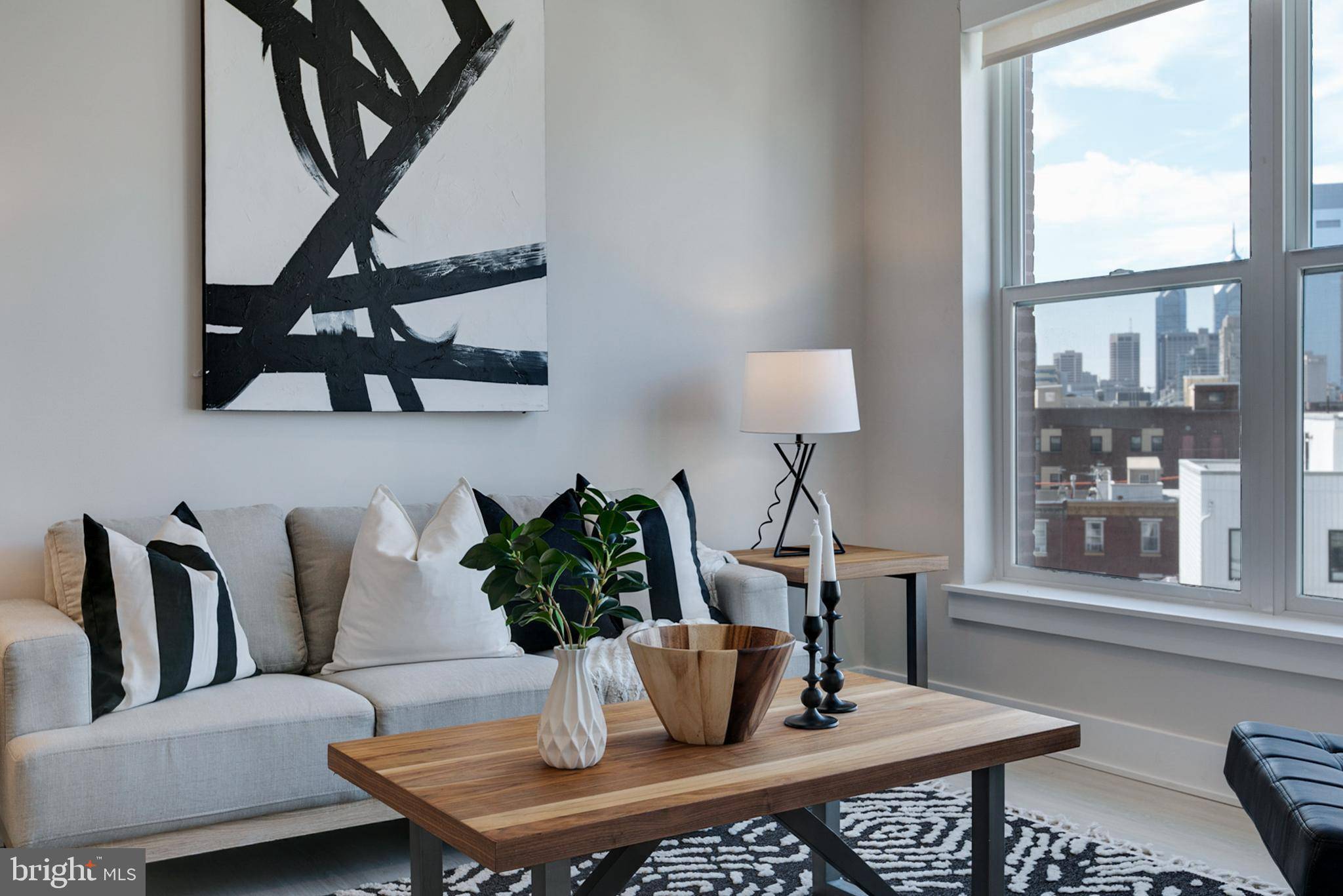 Philadelphia, PA 19130,1533-1535 RIDGE AVE #202