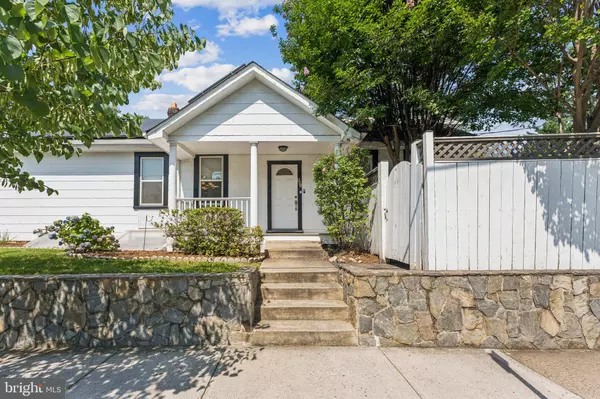 Arlington, VA 22202,801 20TH ST S