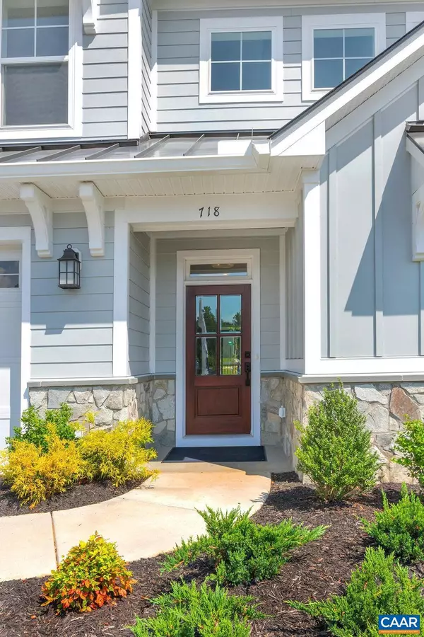 Charlottesville, VA 22901,52 FARROW DR