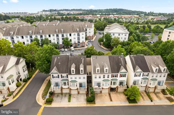 Sterling, VA 20165,46357 PRYOR SQ