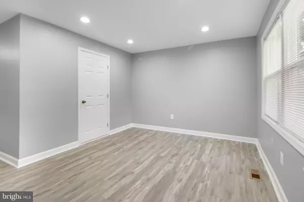 Baltimore, MD 21229,659 CHARRAWAY RD