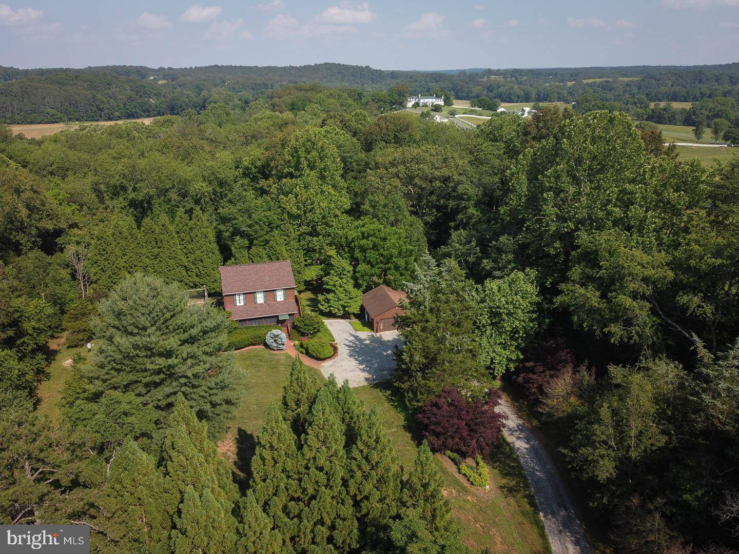 Castleton, VA 22716,432 LAUREL MILLS RD