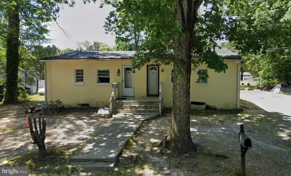 243 CAMDEN AVE, Atco, NJ 08004