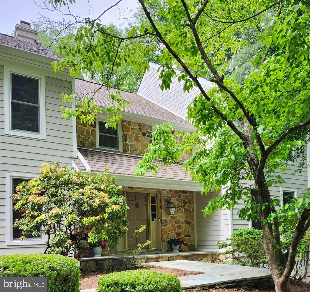 West Chester, PA 19382,1067 HEARTSEASE DR