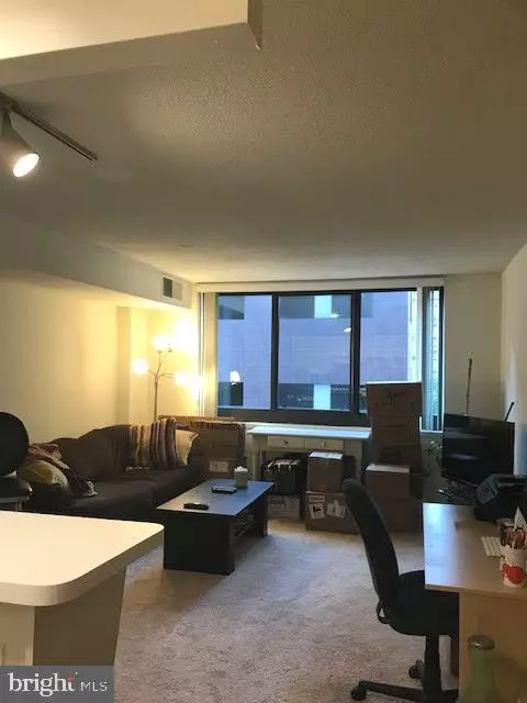Philadelphia, PA 19102,1420 LOCUST ST #6J