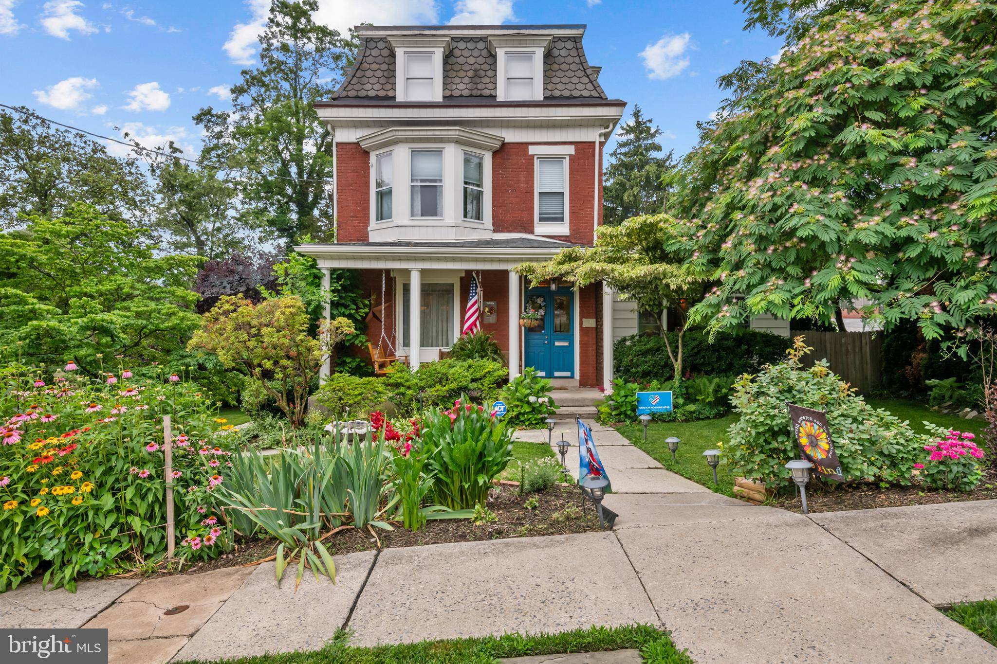 11 PARK LN, Reading, PA 19606