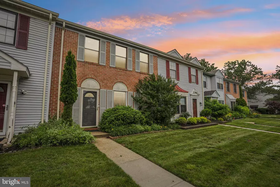 91 PEAR TREE LA, Franklin Park, NJ 08823