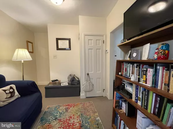 790 S FRONT ST #R1, Philadelphia, PA 19147