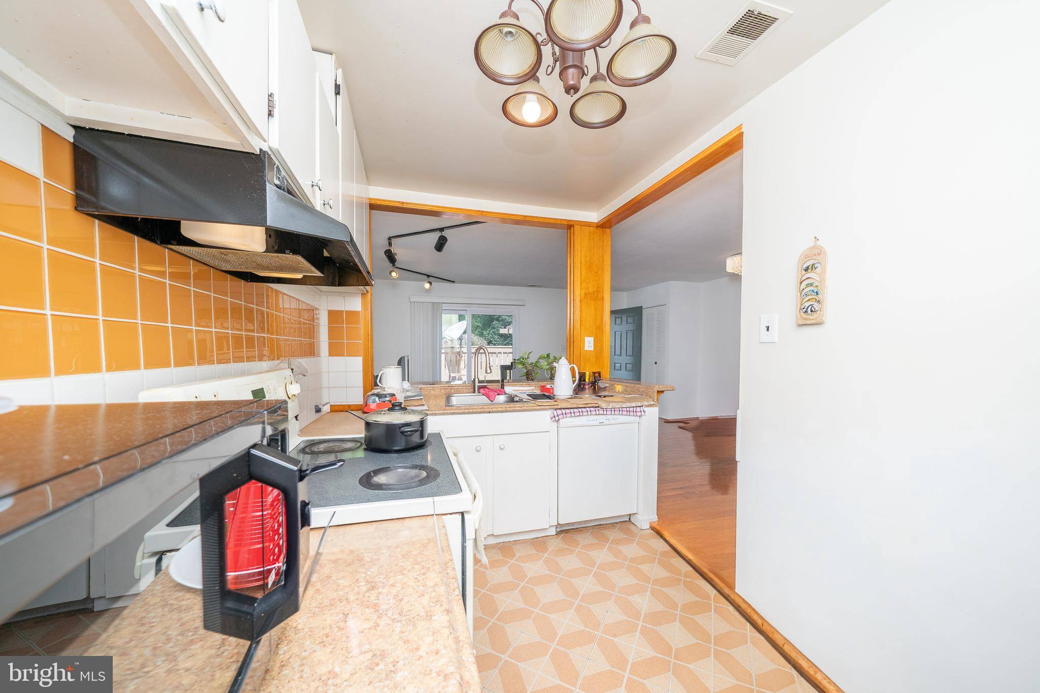 Gaithersburg, MD 20886,9943 FOREST VIEW PL