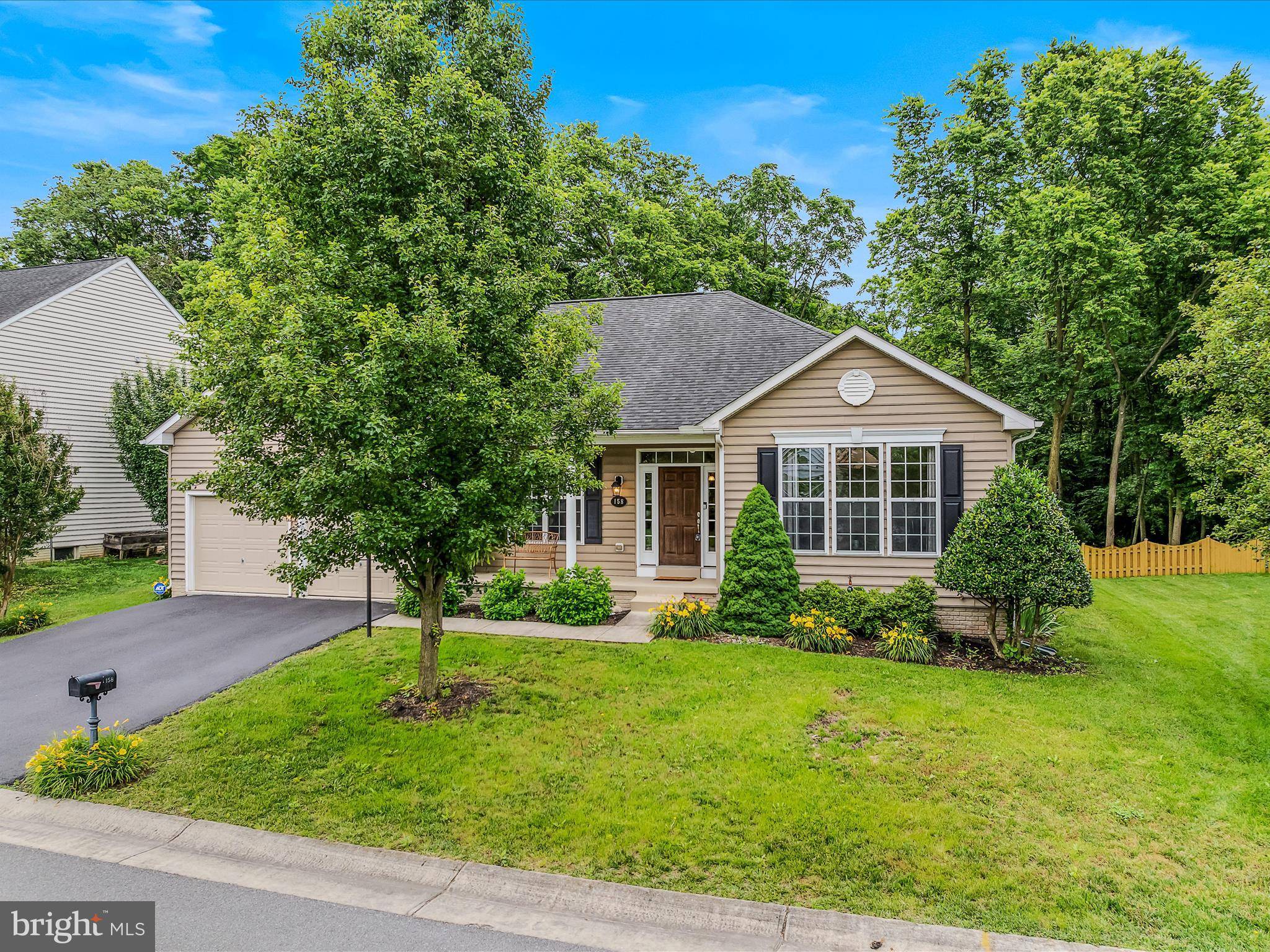 158 DINWIDDIE WAY, Kearneysville, WV 25430