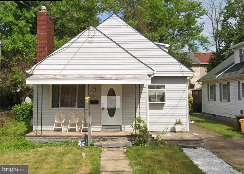 6831 WOODLAND AVE, Pennsauken, NJ 08110